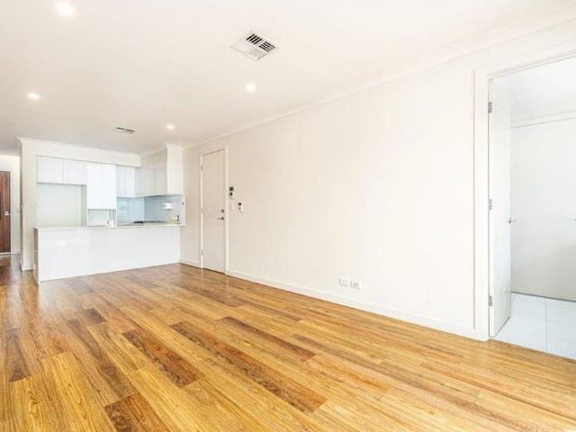 Spacious, Stylish & Ideally Located Three Bedroom Townhouse