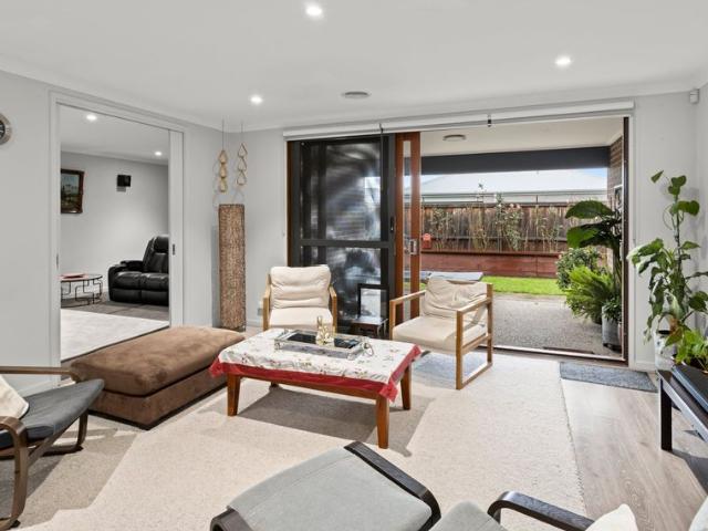 Spacious & Stylish Living in a Convenient Location