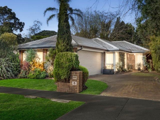 Spacious, Stylish Living in a Peaceful Boronia Setting