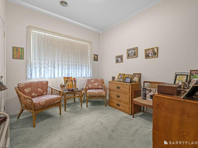Spacious, Stylish & Low Maintenance Living!