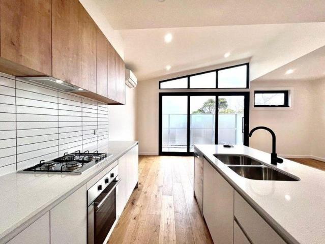 Spacious, Stylish & Perfectly Located