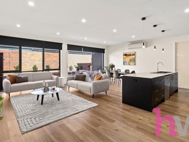 Spacious, Stylish & Perfectly Positioned in the Heart of Hamlyn Heights