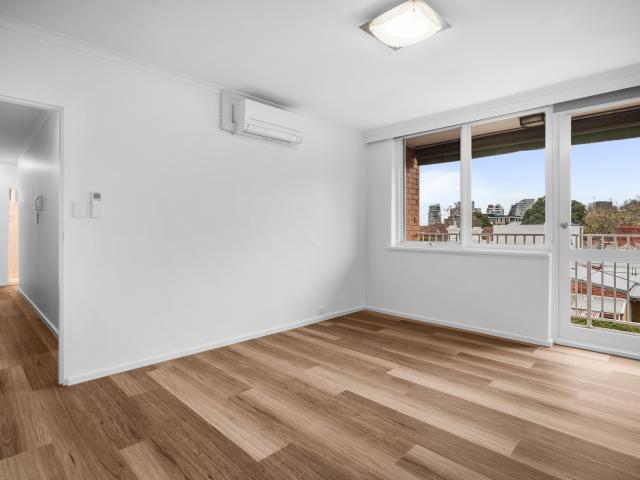 Spacious, Stylish & Perfectly Positioned