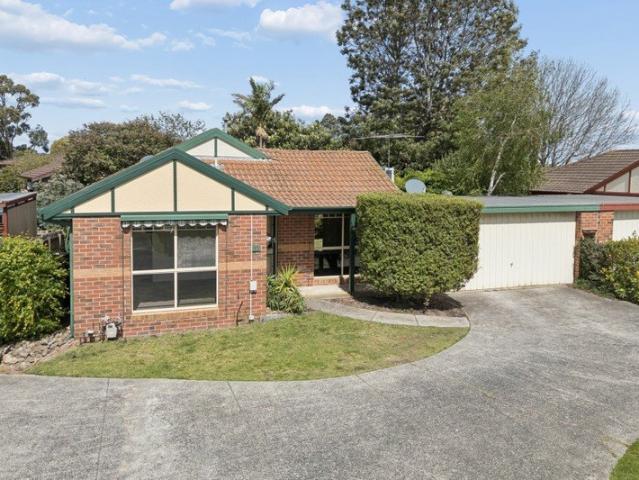 Spacious, Stylish & Ready to Move In!