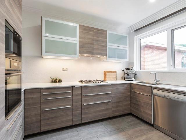 Spacious, Stylish & Superb Caulfield North Living