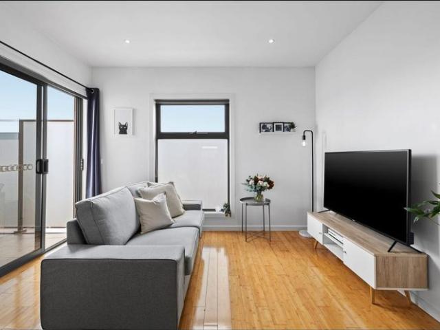 Spacious, Stylish & Superbly Located