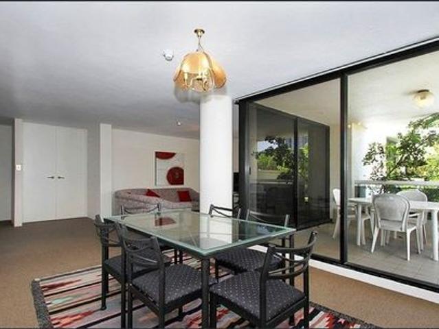 Spacious & Stylish 2 Bedroom Apartment in the Heart of East Perth