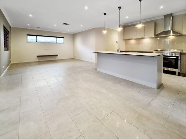 Spacious & Stylish!