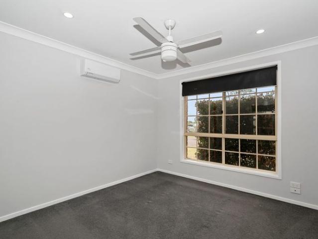 Spacious & Stylish 3 bedroom Family Home with Modern Comforts