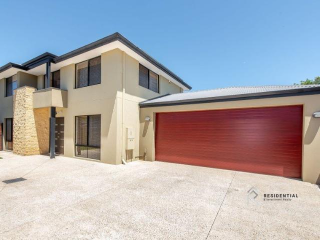 Spacious & Stylish 4 Bedroom with Pool