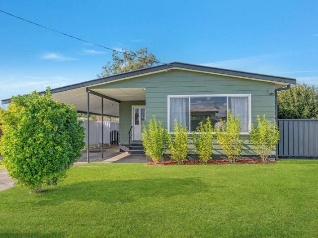 Spacious & Stylish 4 Bedroom Family Home in Peaceful Location