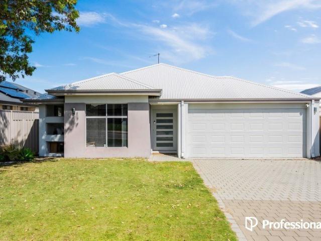 Spacious & Stylish 4 x 2 Family Home in Sinagra