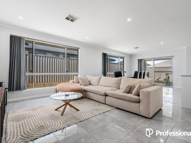 Spacious & Stylish 4 x 2 Family Home in Sinagra