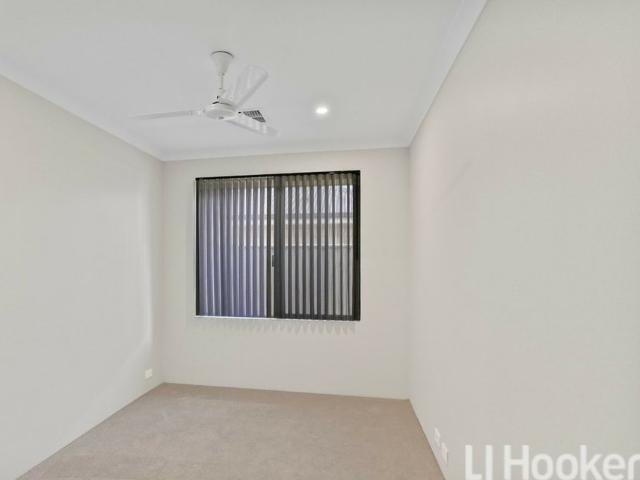 Spacious & Stylish 5 Bedroom Family Home with Multiple Living Areas