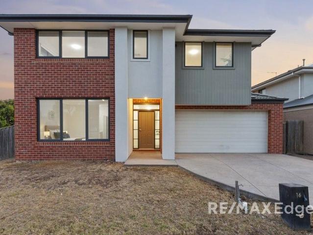 Spacious & Stylish 5 Bedroom Home in Prime Truganina Location!