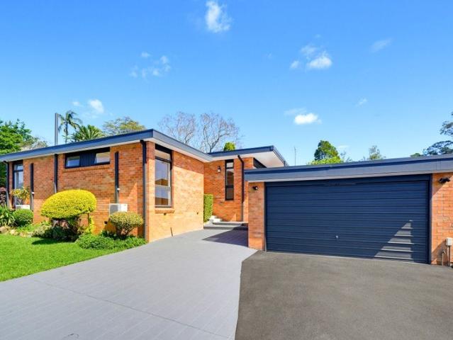 Spacious & Sun Filled Family Home with additional accommodation/or Teenagers retreat