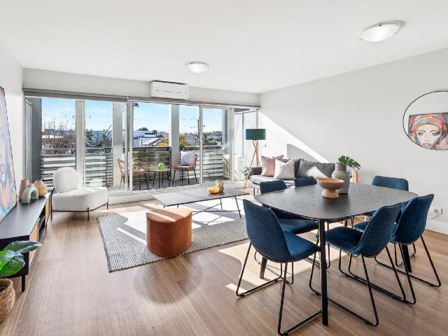 Spacious, Sun Filled Living in the Heart of Yarraville