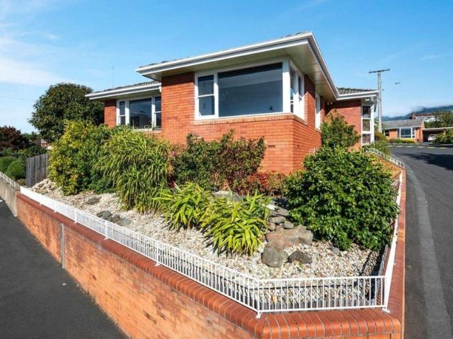 Spacious, sun filled living in New Town villa $650 per week includes water