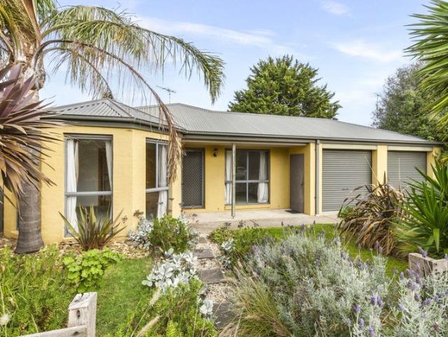 Spacious, Sunlit and Superbly Positioned