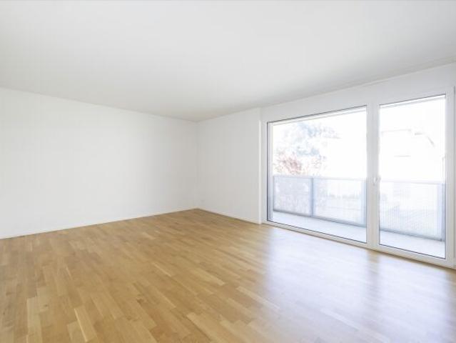 Spacious, sunny and close to Lake Walen