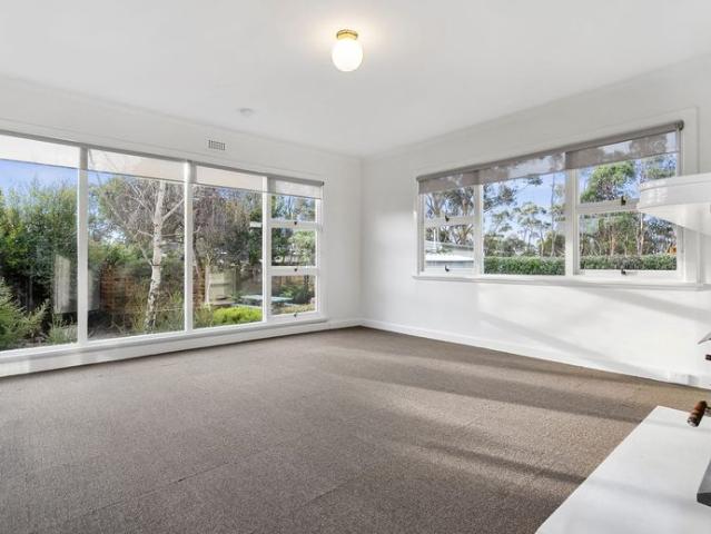 Spacious, Sunny & Perfectly Positioned