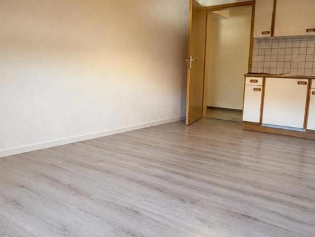 Spacieuse chambre avec cuisine en plein centre !