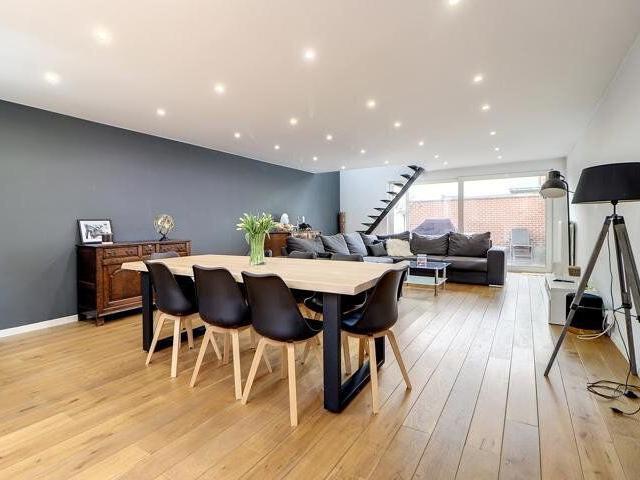 Spacieuse et lumineuse maison 3 chambres avec terrasses ! Li