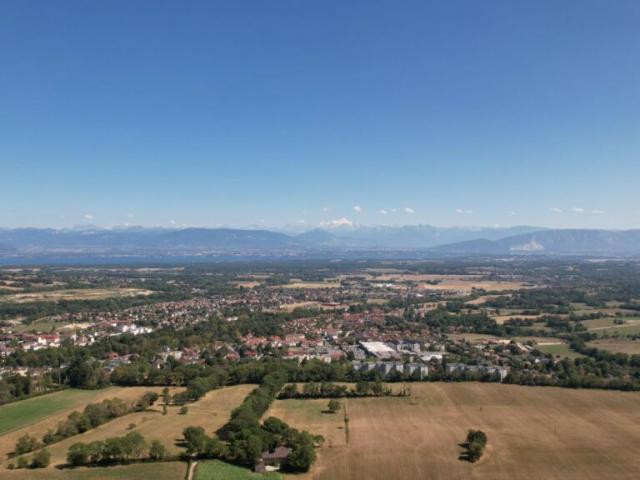 Spacieuse individuelle au calme avec vue