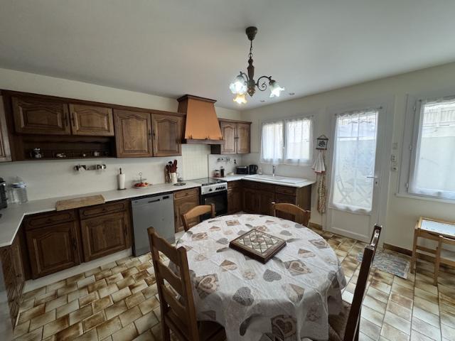 Spacieuse maison de village, a Riberac