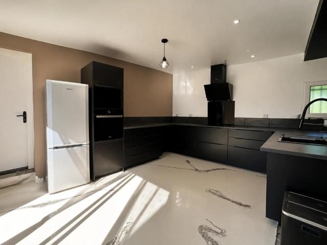 Spacieuse maison rénovée 133 m2 Villers le Sec