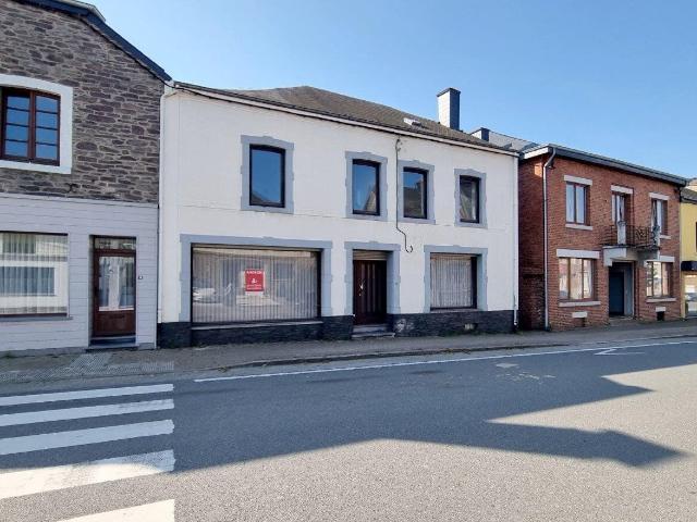 Spacieuse maison 4ch. au centre du village !