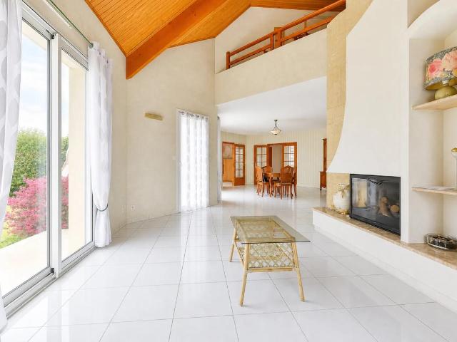 Spacieuse maison 5 pièces avec grand jardin