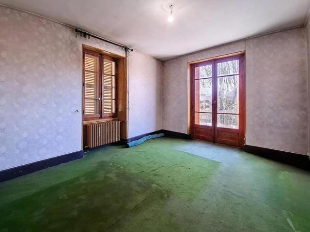 Spacieuse maison 7 pièces avec jardin