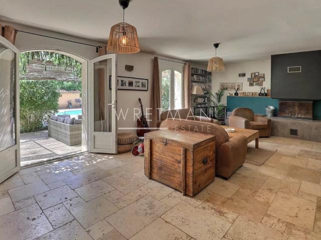 Spacieuse villa avec 7 chambres et piscine Carcès 232m² Carcès