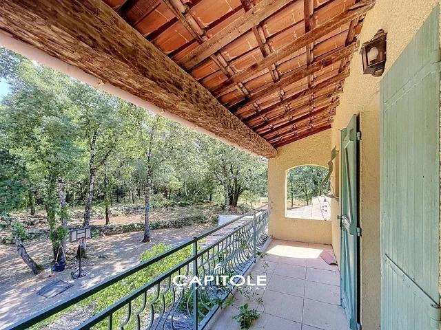 Spacieuse villa provençale à Callas Var, 5 chambres m² Callas