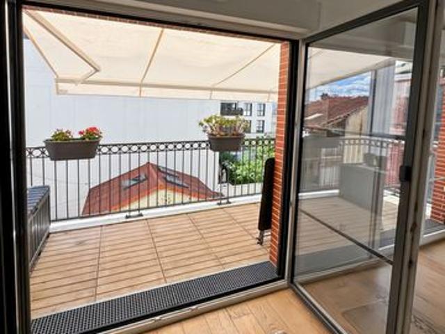 Spacieux 4 Pièces avec Balcon et Parking à Puteaux – Passage Voltaire