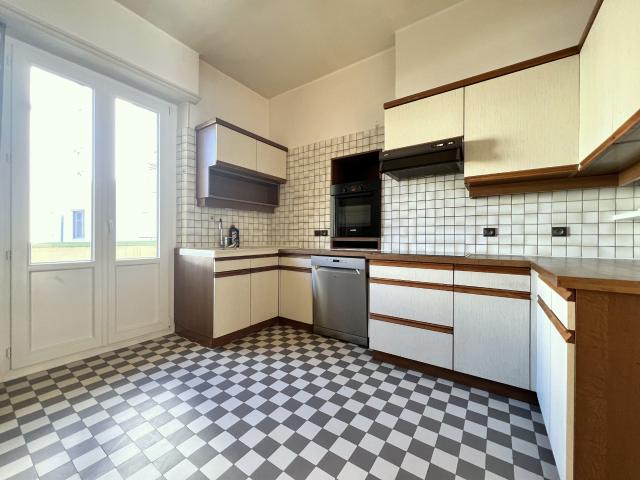 Appt 4 pièces 88 m2 Balcon sur cour Garage + Cave Vauban Strasbourg