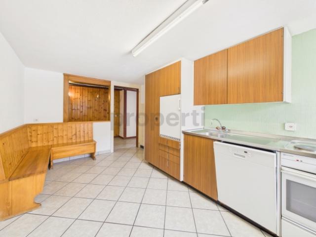 Spacieux 4.5 pièces appartement dans un quartier résidentiel recherché à Lens