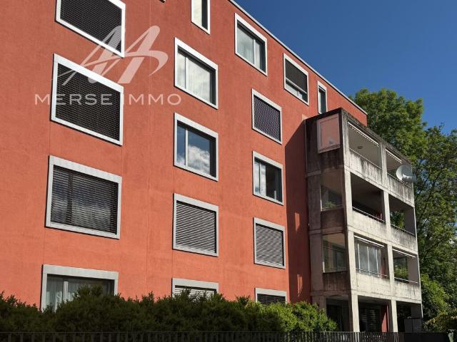 Spacieux 5.5 pièces lumineux à deux pas du centre de Bienne, avec balcon