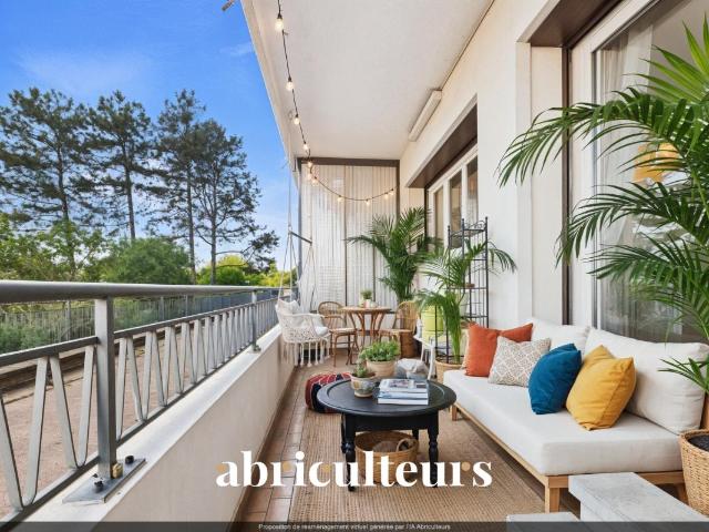 Spacieux T3 traversant avec grande terrasse, vue sur parc arboré, cœur de la Croix Rousse