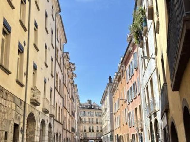 SPACIEUX T3 LUMINEUX Rue Servan GRENOBLE