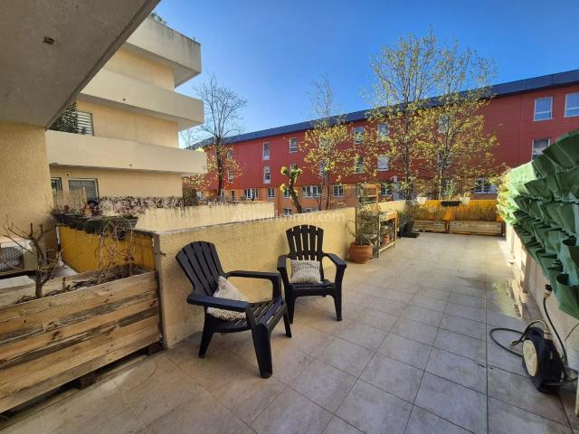 Spacieux T4 avec Terrasse, Garage et Cave 82m² Draguignan