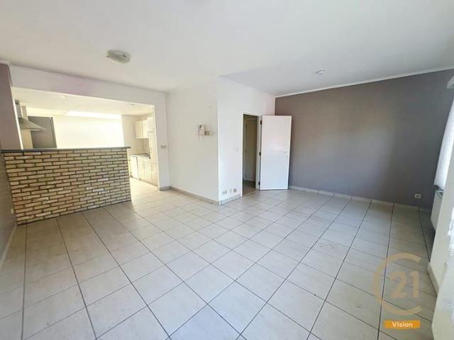 SPACIEUX APPARTEMENT 1 CHAMBRE + CAVE
