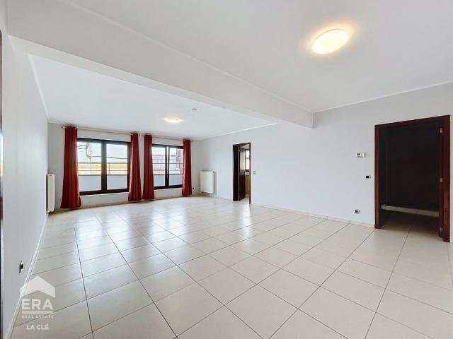 Spacieux appartement 2 chambres avec grande terrasse