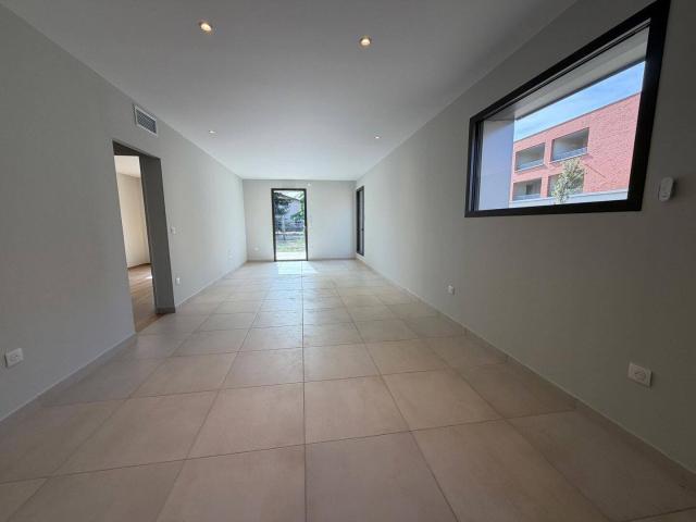 Spacieux appartement T3 RDC avec jardin et garage