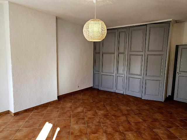Spacieux appartement T2 rénové à Gonfaron