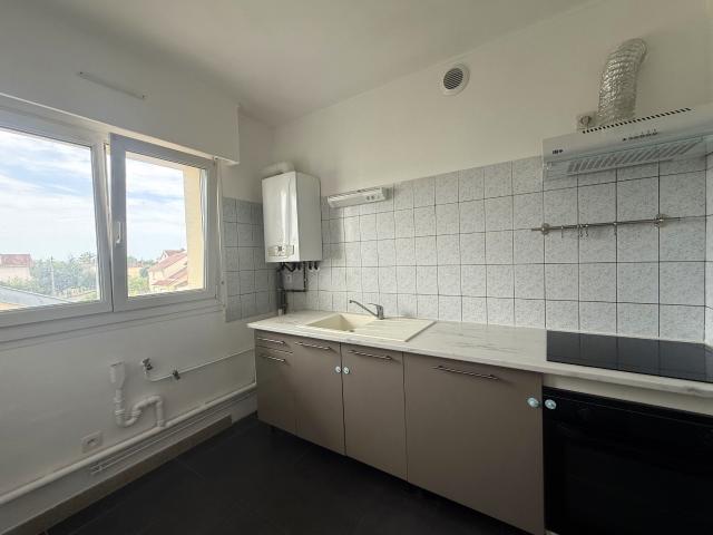 Spacieux appartement T4 avec balcon