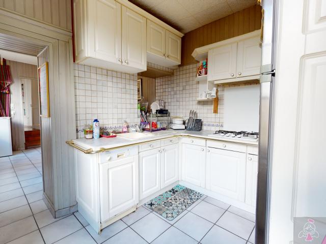 Spacieux appartement dans immeuble du XVI ème siècle