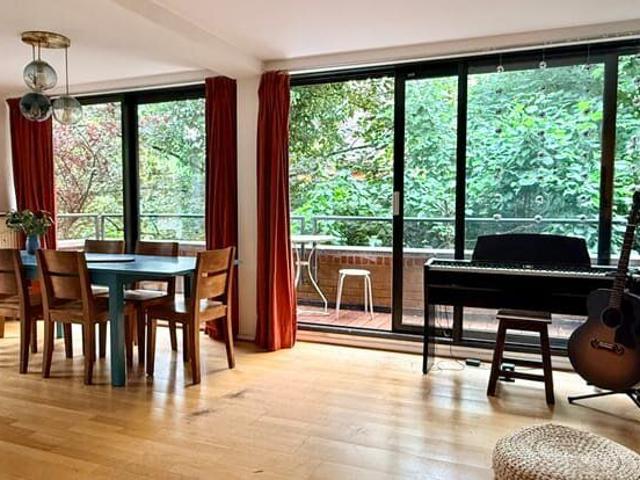 Spacieux appartement de 4 chambres à Louvain la Neuve
