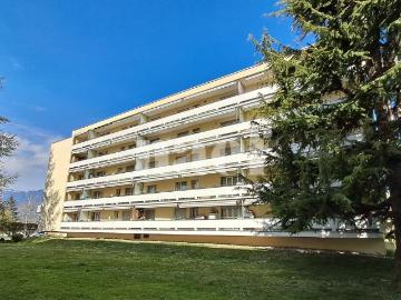 Spacieux appartement de 4.5 pièces au 4ème étage